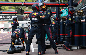 Red Bull bøtelagt for å ville fjerne Norris-merke på startgriden